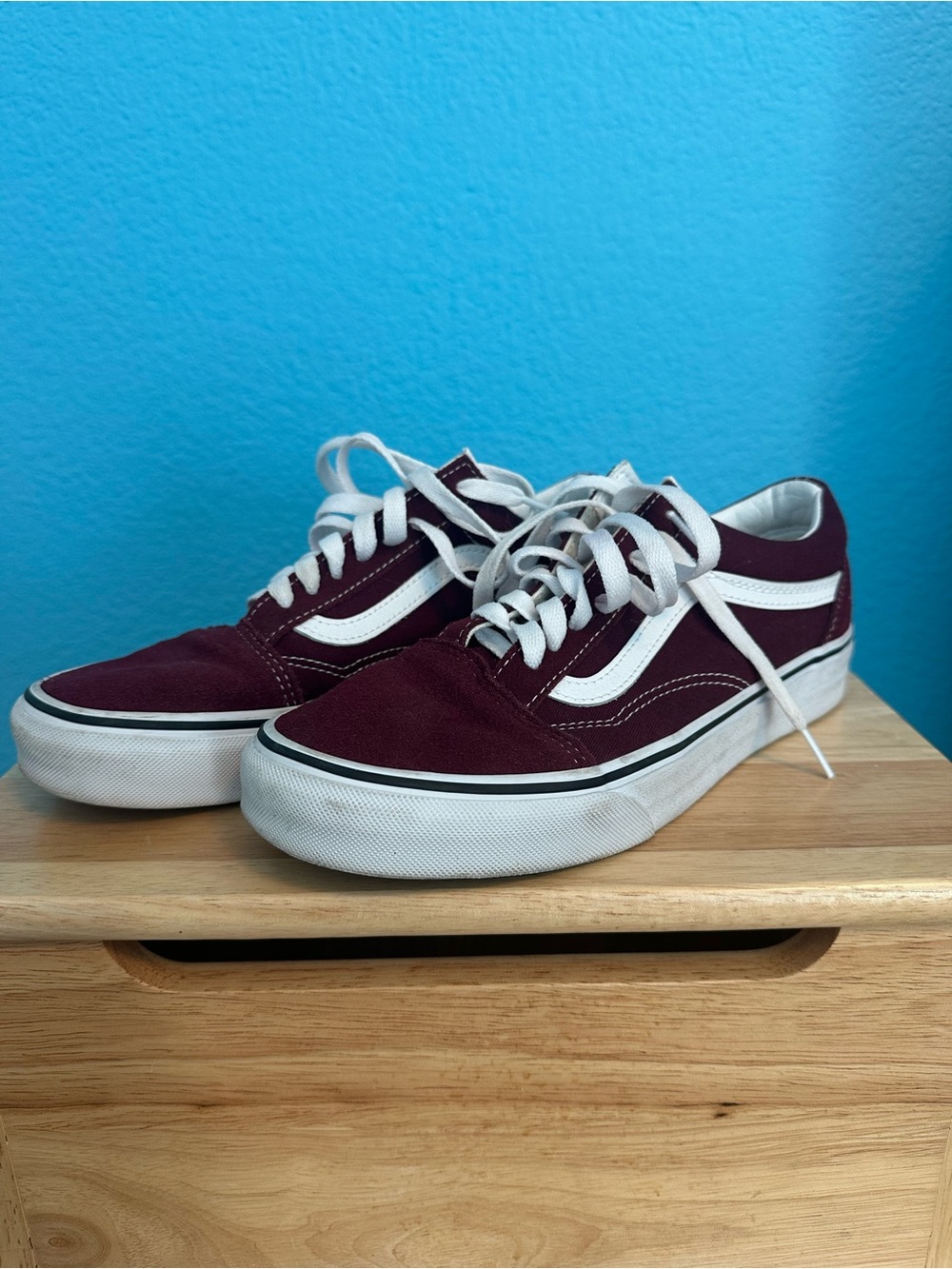 Women’s Maroon Vans